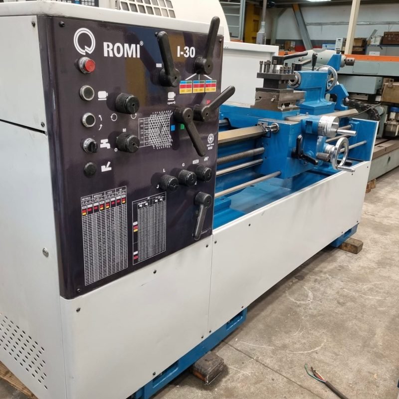 TORNO CONVENCIONAL ROMI I-30 - 430 MM X 1000 MM (3)_11zon