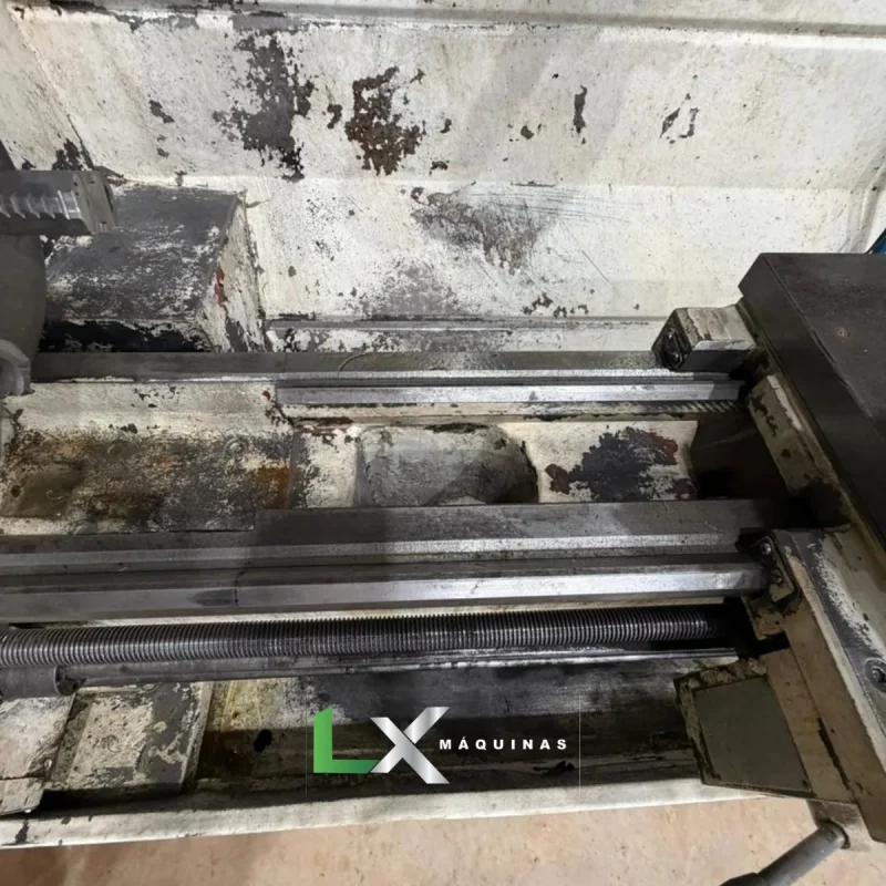 TORNO MECANICO CLEVER C0632A - 330 X 1000MM (2)