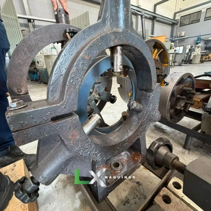 TORNO MECANICO CLEVER L-26120A - 660 X 3000 M (9)_11zon