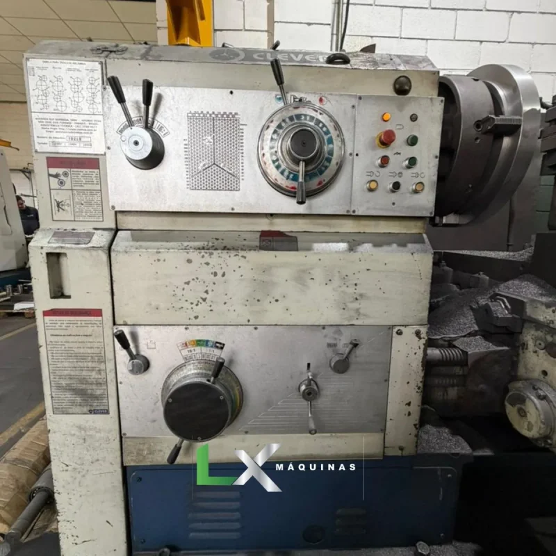 TORNO MECÂNICO CLEVER L44120 - 1100 X 3000 MM - ANO 2010 (2)