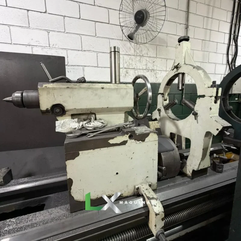 TORNO MECÂNICO CLEVER L44120 - 1100 X 3000 MM - ANO 2010 (3)