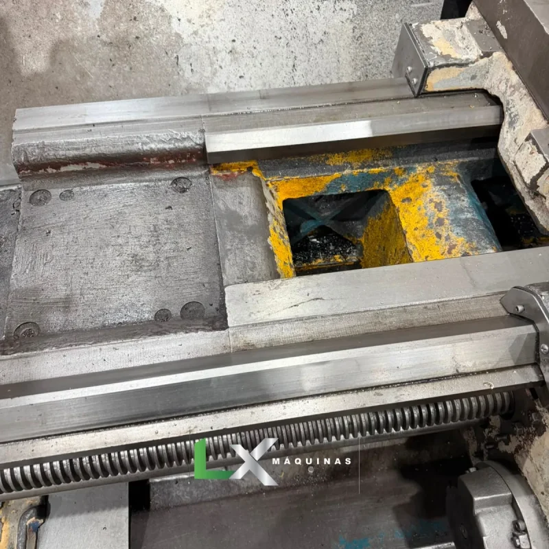TORNO MECANICO CLEVER L4460 – 1100 X 1500 MM (7)