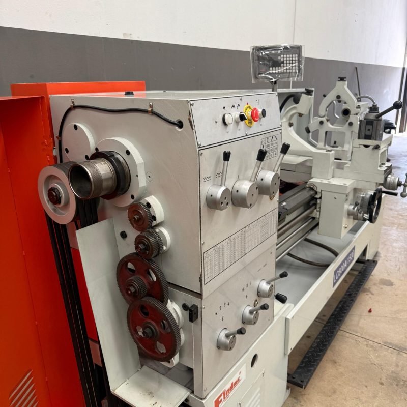 TORNO MECANICO LCA600X1500MM - COMPLETO COM DIGITAL - NOVO (1)