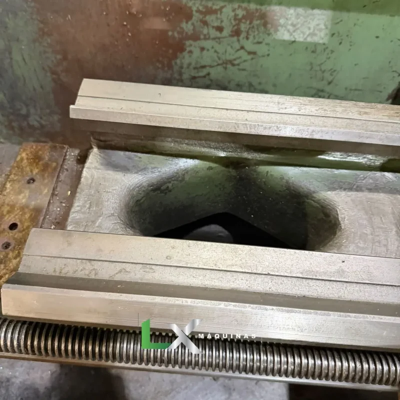 TORNO MECANICO NARDINI ND250 BS - 500 X 1000 MM (5)