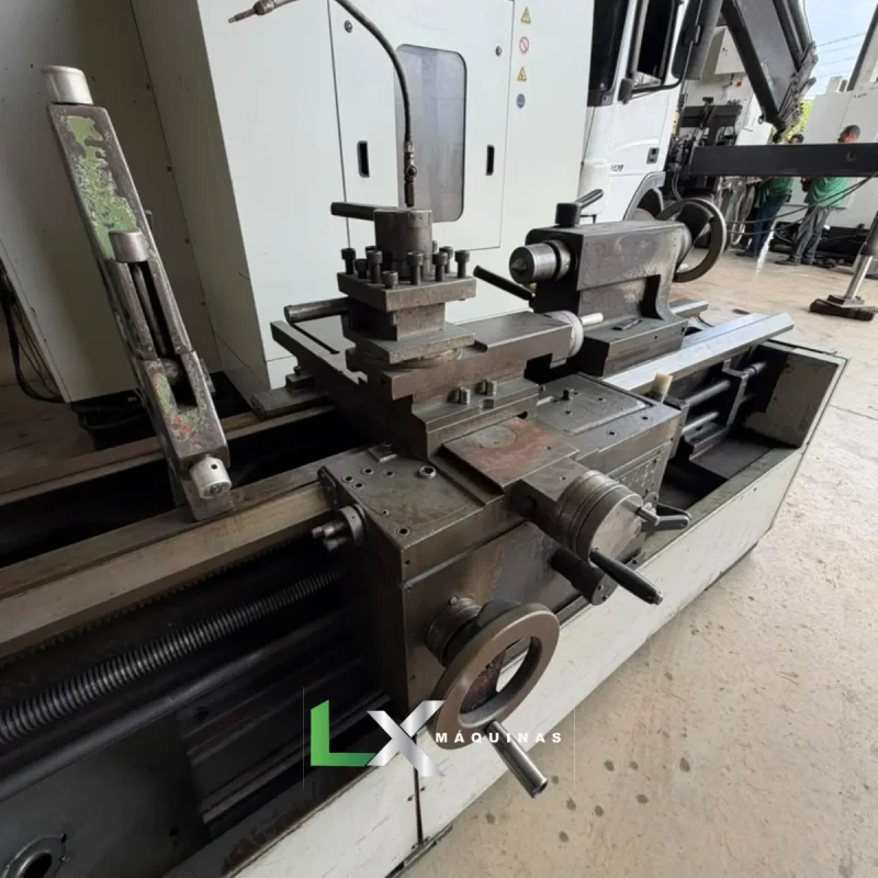 TORNO MECANICO ROMI EH 40 X 4000 MM - PASSAGEM EIXO ARVORE 105 MM (1)
