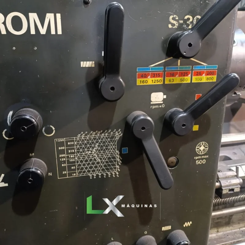 TORNO MECANICO ROMI S-30B - 650 X 2000 MM (4)_11zon