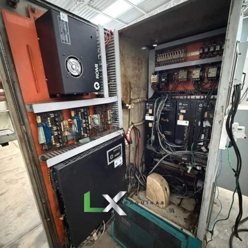 TORNO ROMI CNC CENTUR 35 IV - GANG - 520MM X 1000MM (1)_11zon